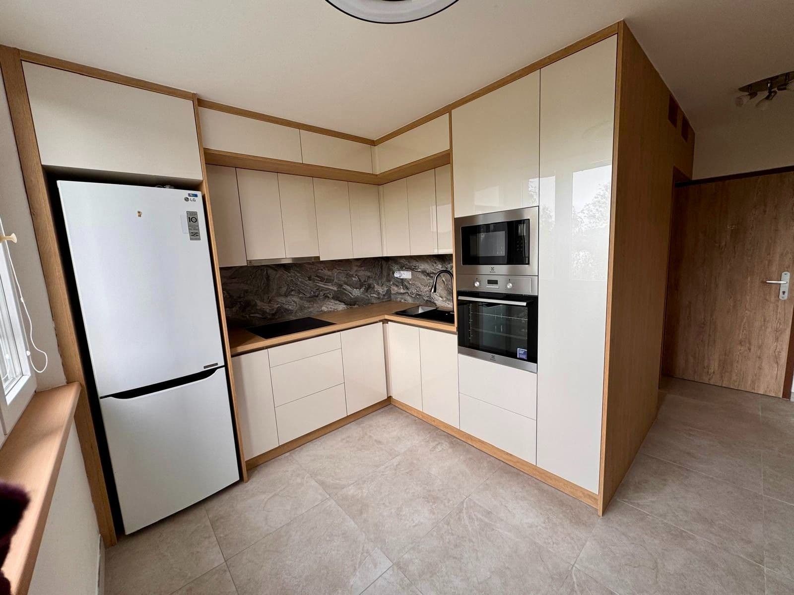 Prenájom bytu 2-izbový 50 m², Zdeňka Fibicha, Valašské Meziříčí, Zlínský kraj Prenájom bytu 2-izbový 50 m², Zdeňka Fibicha, Valašské Meziříčí, Zlínský kraj
