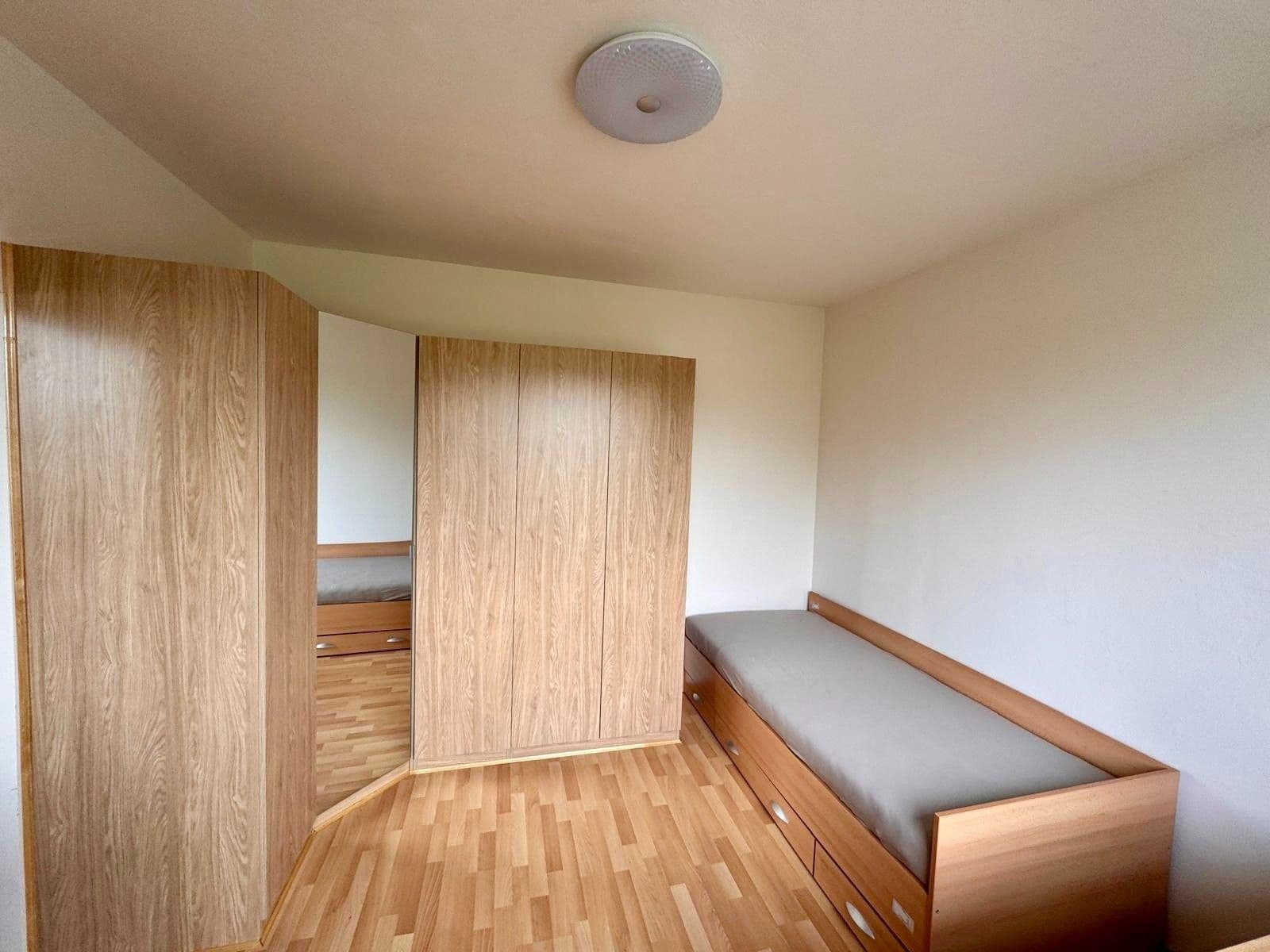Prenájom bytu 2-izbový 50 m², Zdeňka Fibicha, Valašské Meziříčí, Zlínský kraj Prenájom bytu 2-izbový 50 m², Zdeňka Fibicha, Valašské Meziříčí, Zlínský kraj