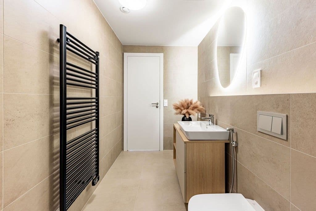 Prenájom bytu 1-izbový 33 m², Kaplířova, Praha, Praha Prenájom bytu 1-izbový 33 m², Kaplířova, Praha, Praha
