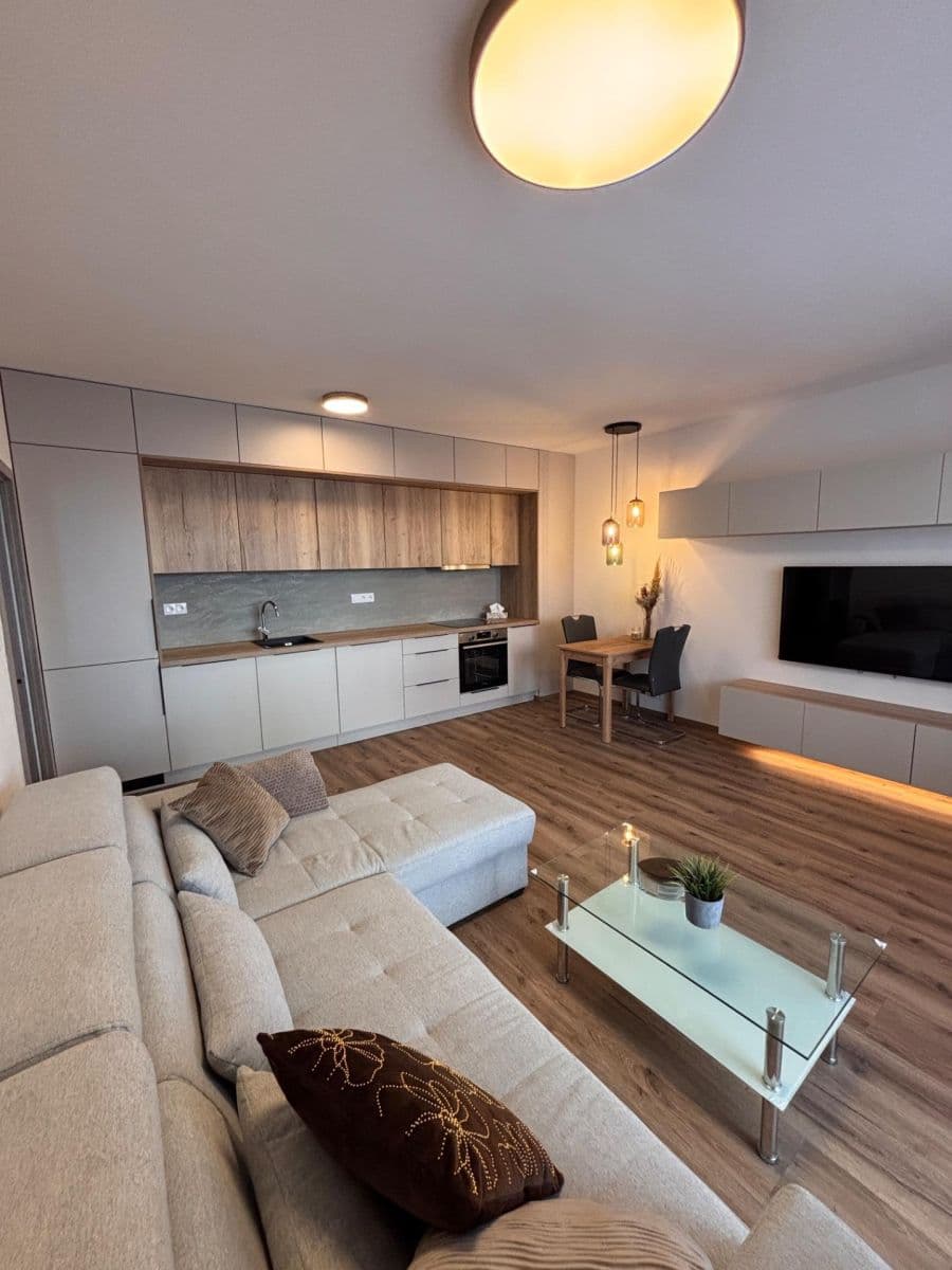 Prenájom bytu 2-izbový 48 m², Chvalovka, Brno, Jihomoravský kraj Prenájom bytu 2-izbový 48 m², Chvalovka, Brno, Jihomoravský kraj