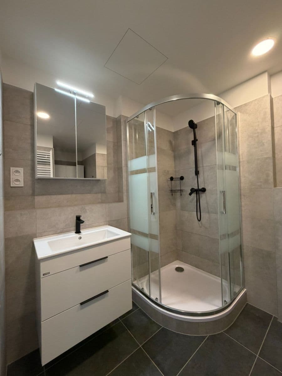 Prenájom bytu 1-izbový 32 m², Arnošta Staňka, Praha, Praha Prenájom bytu 1-izbový 32 m², Arnošta Staňka, Praha, Praha