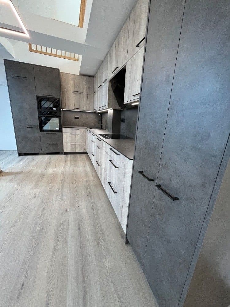 Prenájom bytu 3-izbový 160 m², Husitská, Praha, Praha Prenájom bytu 3-izbový 160 m², Husitská, Praha, Praha