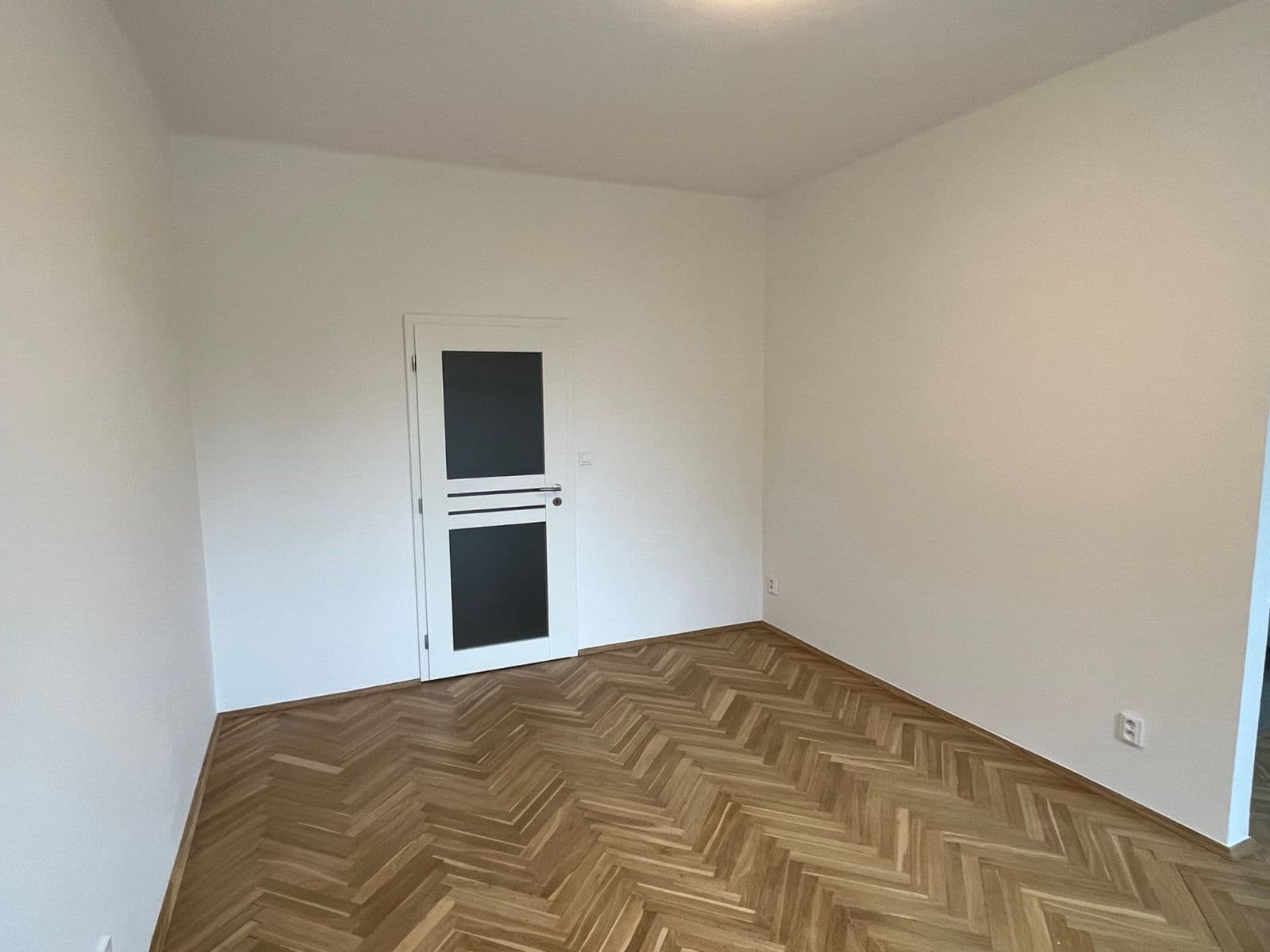 Prenájom bytu 2-izbový 67 m², Patočkova, Praha, Praha Prenájom bytu 2-izbový 67 m², Patočkova, Praha, Praha