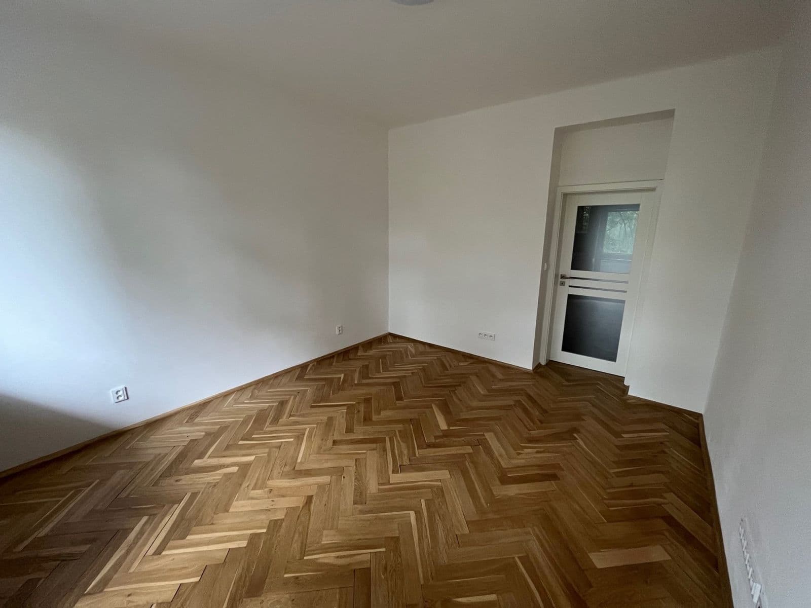 Prenájom bytu 2-izbový 67 m², Patočkova, Praha, Praha Prenájom bytu 2-izbový 67 m², Patočkova, Praha, Praha