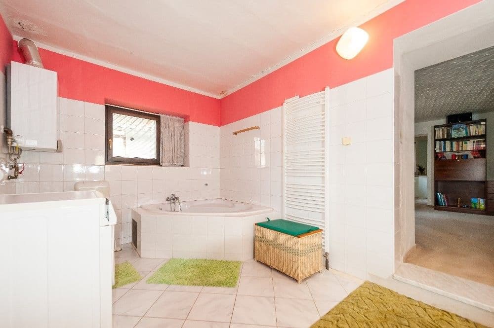 Prenájom bytu 3-izbový 70 m², U Pošty, Vodochody, Středočeský kraj Prenájom bytu 3-izbový 70 m², U Pošty, Vodochody, Středočeský kraj