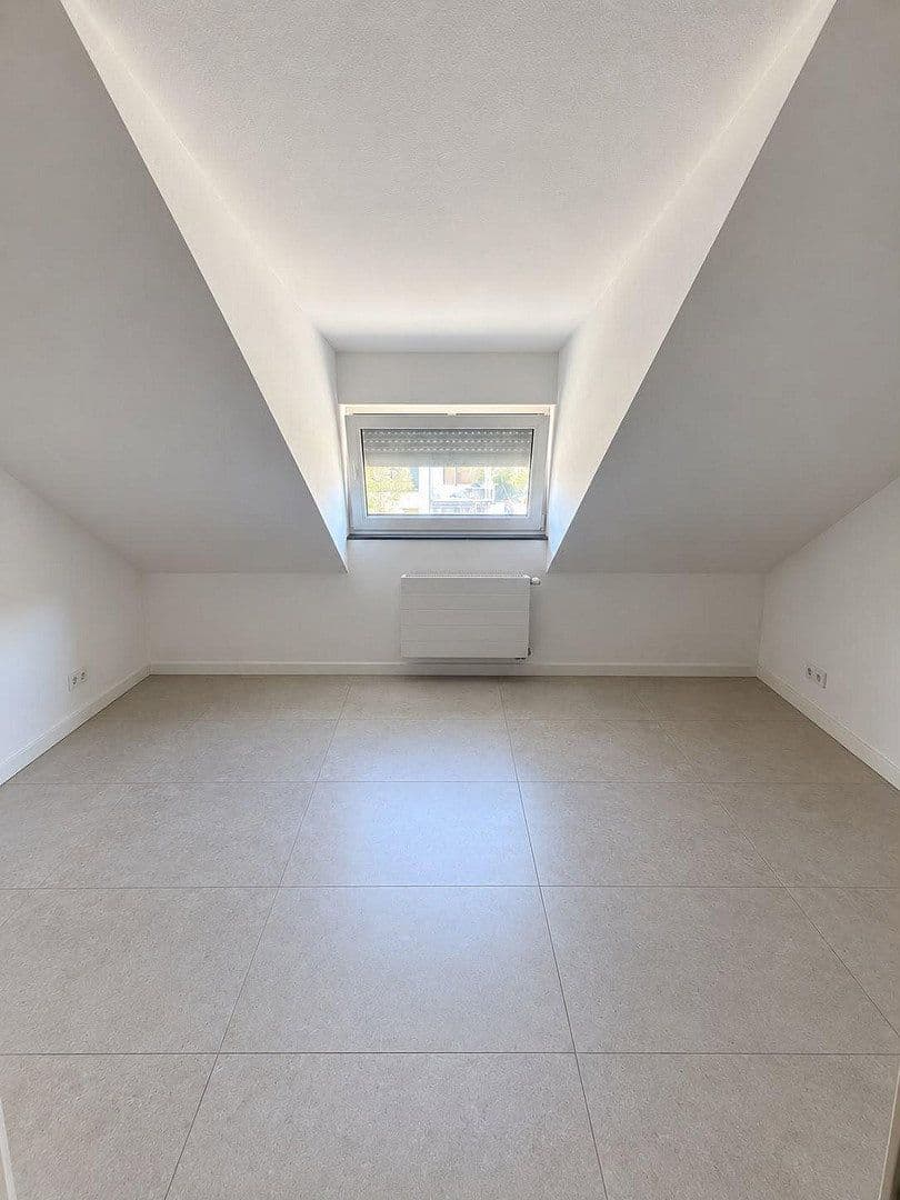 Prenájom bytu 16 m², Frankfurt am Main, Hesensko Prenájom bytu 16 m², Frankfurt am Main, Hesensko
