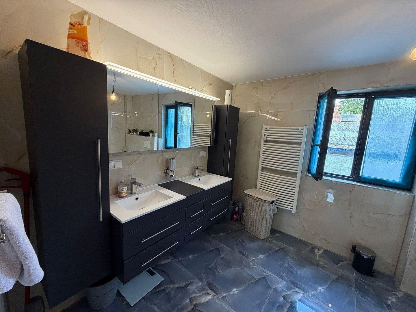 Prenájom bytu 2-izbový 78 m², Wössingerstr. 18, Walzbachtal, Bádensko-Wurttembersko Prenájom bytu 2-izbový 78 m², Wössingerstr. 18, Walzbachtal, Bádensko-Wurttembersko