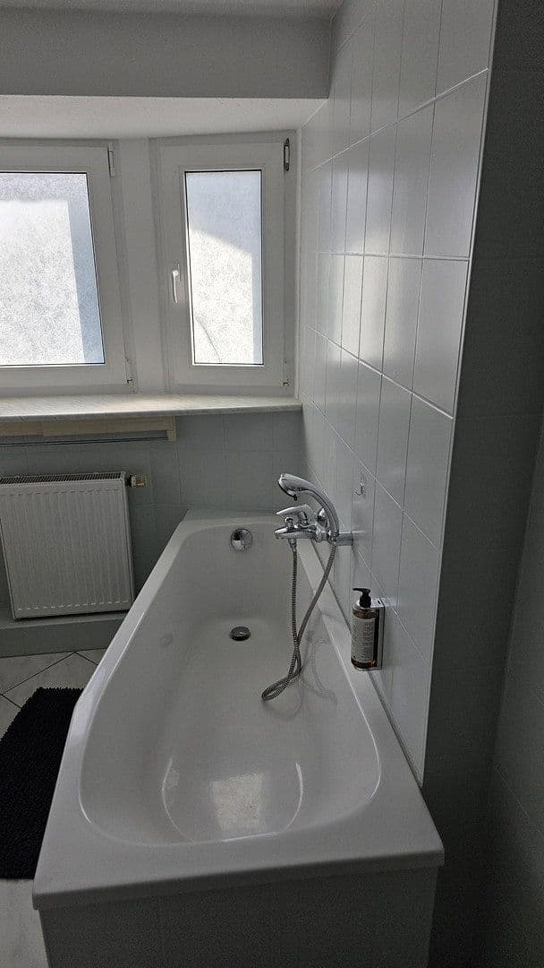 Prenájom bytu 3-izbový 82 m², Merseburg, Sasko-Anhaltsko Prenájom bytu 3-izbový 82 m², Merseburg, Sasko-Anhaltsko