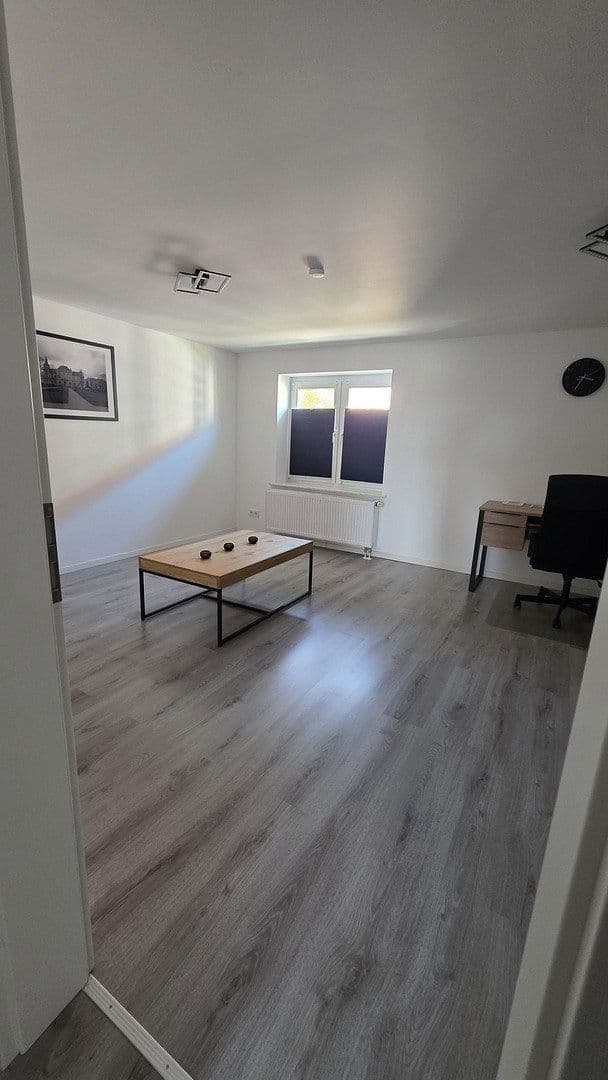 Prenájom bytu 3-izbový 82 m², Merseburg, Sasko-Anhaltsko Prenájom bytu 3-izbový 82 m², Merseburg, Sasko-Anhaltsko
