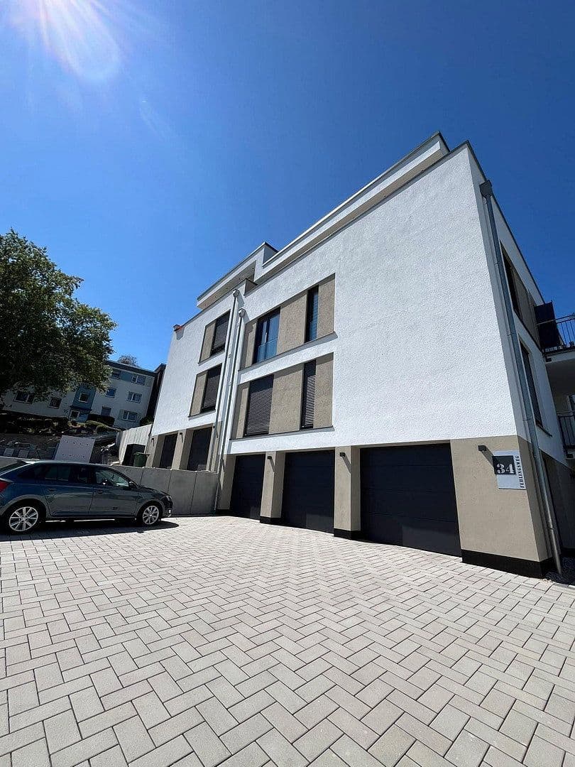 Prenájom bytu 3-izbový 95 m², Fehlingsweg 34, Netphen, Severné Porýnie - Westfálsko Prenájom bytu 3-izbový 95 m², Fehlingsweg 34, Netphen, Severné Porýnie - Westfálsko