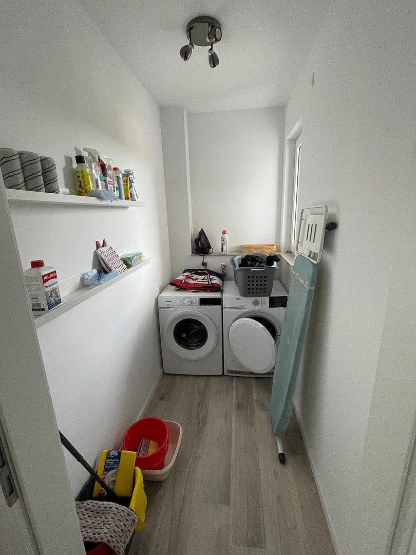 Prenájom bytu 3-izbový 95 m², Fehlingsweg 34, Netphen, Severné Porýnie - Westfálsko Prenájom bytu 3-izbový 95 m², Fehlingsweg 34, Netphen, Severné Porýnie - Westfálsko