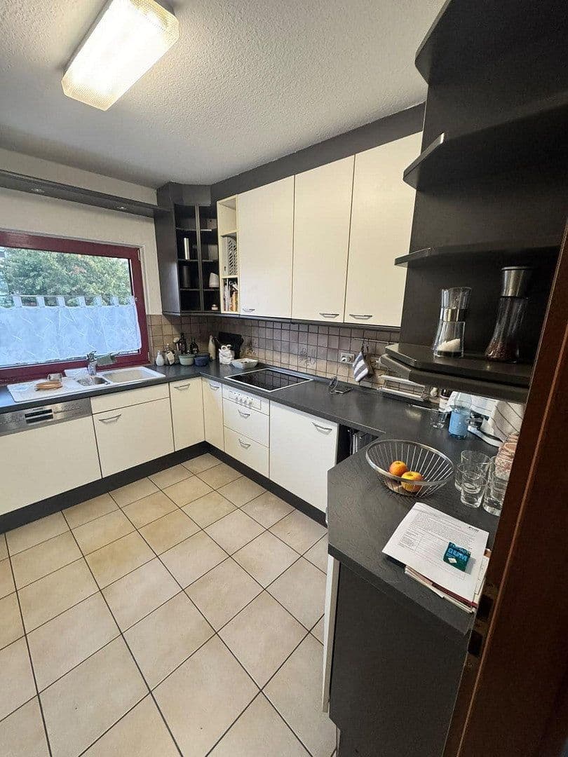 Prenájom kancelárie 125 m², Dieselstraße 18, Fellbach, Bádensko-Wurttembersko Prenájom kancelárie 125 m², Dieselstraße 18, Fellbach, Bádensko-Wurttembersko