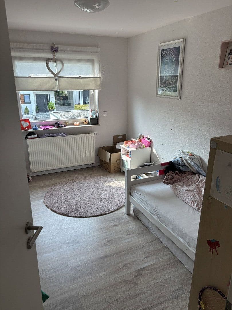 Predaj domu 165 m², pozemok 546 m², Freiberg am Neckar, Bádensko-Wurttembersko Predaj domu 165 m², pozemok 546 m², Freiberg am Neckar, Bádensko-Wurttembersko