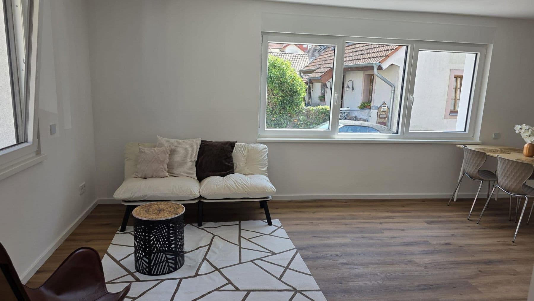 Predaj domu 107 m², pozemok 179 m², Sandhausen, Bádensko-Wurttembersko Predaj domu 107 m², pozemok 179 m², Sandhausen, Bádensko-Wurttembersko
