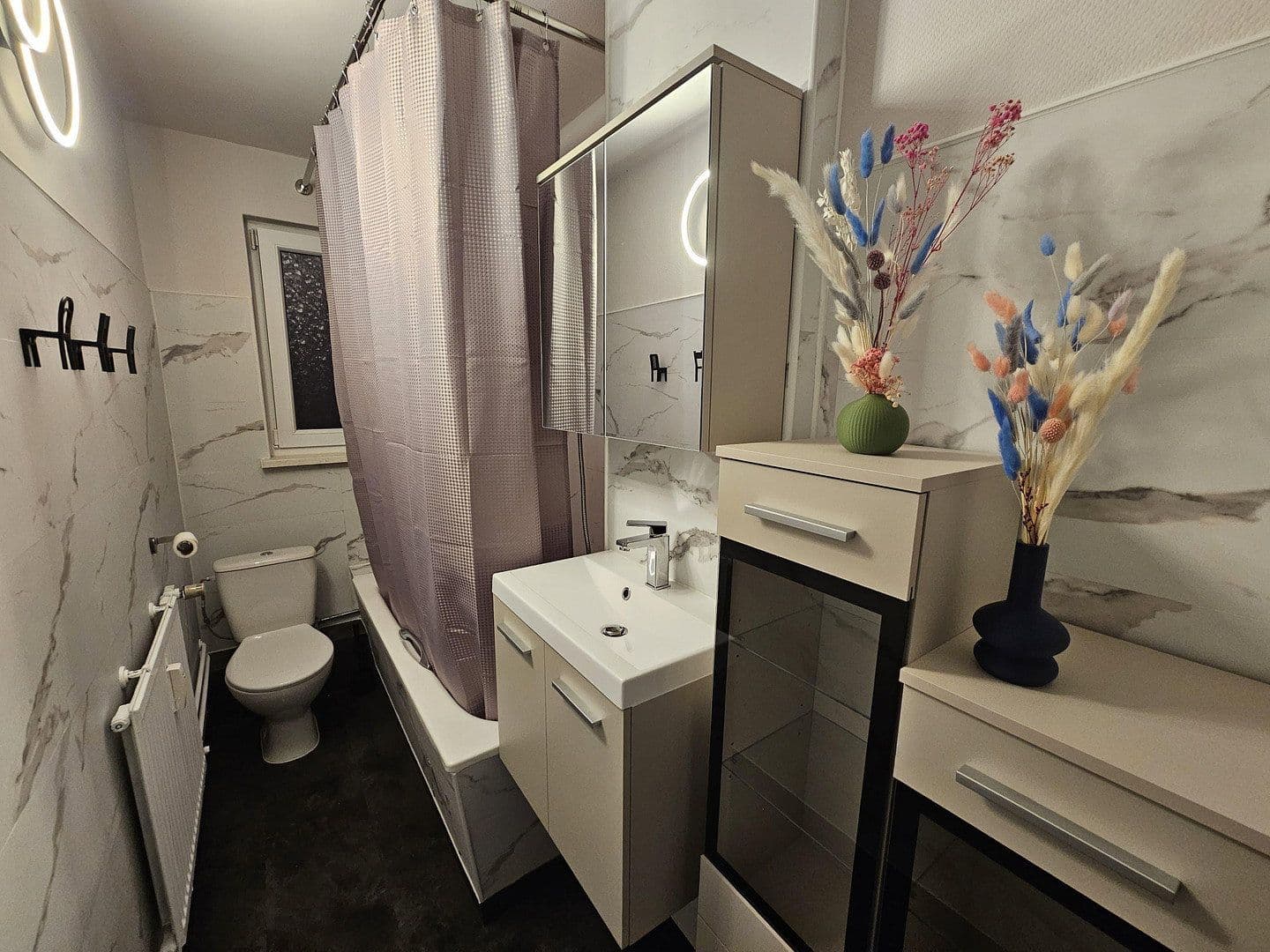 Prenájom bytu 16 m², Aachener Str. 17, Berlin, Berlín Prenájom bytu 16 m², Aachener Str. 17, Berlin, Berlín