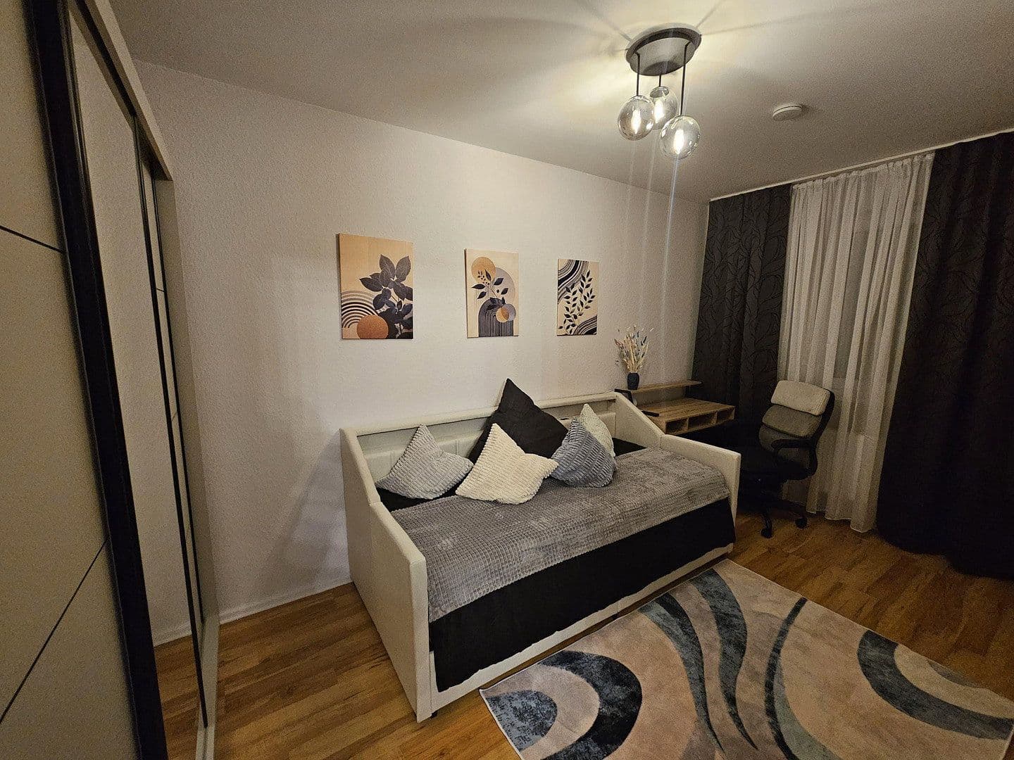 Prenájom bytu 16 m², Aachener Str. 17, Berlin, Berlín Prenájom bytu 16 m², Aachener Str. 17, Berlin, Berlín