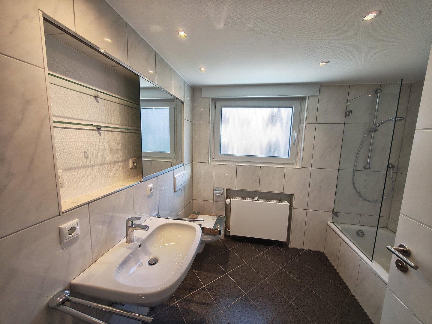 Prenájom bytu 3-izbový 87 m², Merzennicher Straße 6, Düren, Severné Porýnie - Westfálsko Prenájom bytu 3-izbový 87 m², Merzennicher Straße 6, Düren, Severné Porýnie - Westfálsko