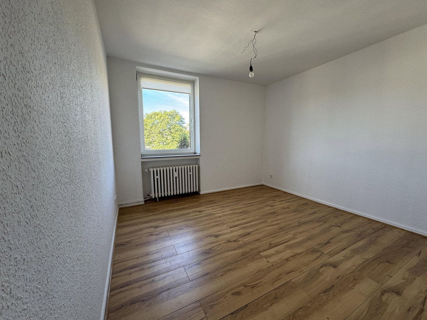 Prenájom bytu 2-izbový 41 m², Knappenstraße 80, Oberhausen, Severné Porýnie - Westfálsko Prenájom bytu 2-izbový 41 m², Knappenstraße 80, Oberhausen, Severné Porýnie - Westfálsko