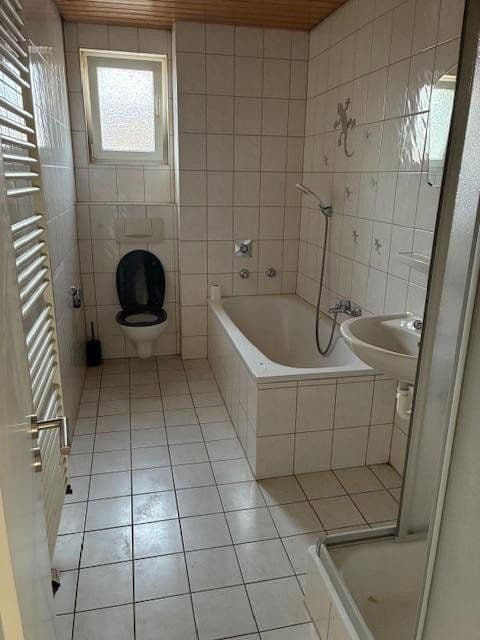 Prenájom bytu 3-izbový 75 m², Bliesenbacher Str. 10, Engelskirchen, Severné Porýnie - Westfálsko Prenájom bytu 3-izbový 75 m², Bliesenbacher Str. 10, Engelskirchen, Severné Porýnie - Westfálsko