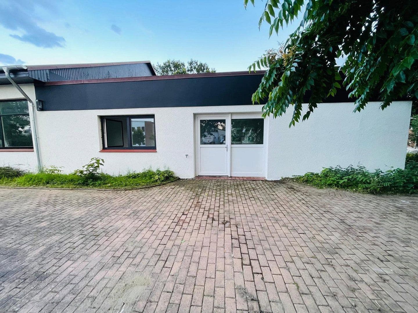 Prenájom nebytového priestoru 1.898 m², Boschstraße 22, Winsen (Luhe), Dolné Sasko Prenájom nebytového priestoru 1.898 m², Boschstraße 22, Winsen (Luhe), Dolné Sasko