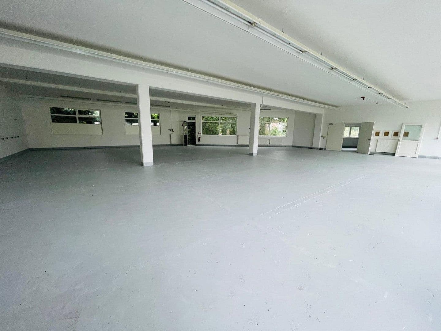 Prenájom nebytového priestoru 1.898 m², Boschstraße 22, Winsen (Luhe), Dolné Sasko Prenájom nebytového priestoru 1.898 m², Boschstraße 22, Winsen (Luhe), Dolné Sasko