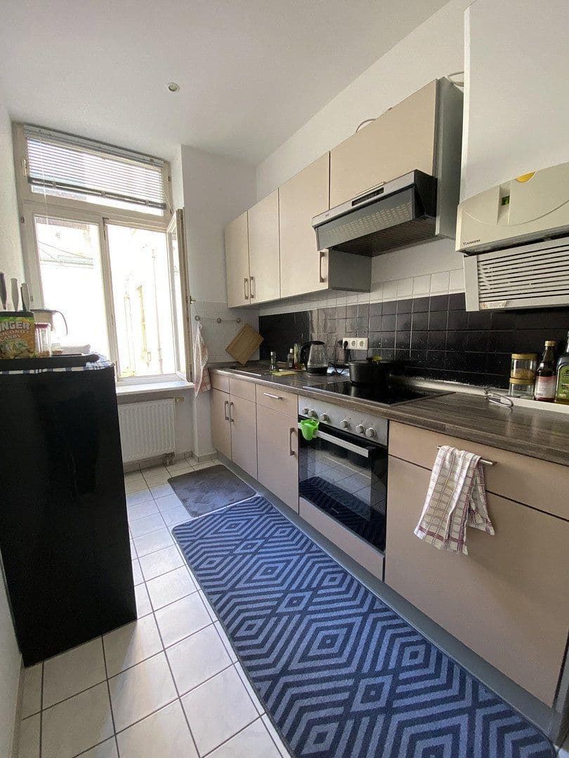 Prenájom bytu 1-izbový 46 m², Rheinstr. 52, Wiesbaden, Hesensko Prenájom bytu 1-izbový 46 m², Rheinstr. 52, Wiesbaden, Hesensko