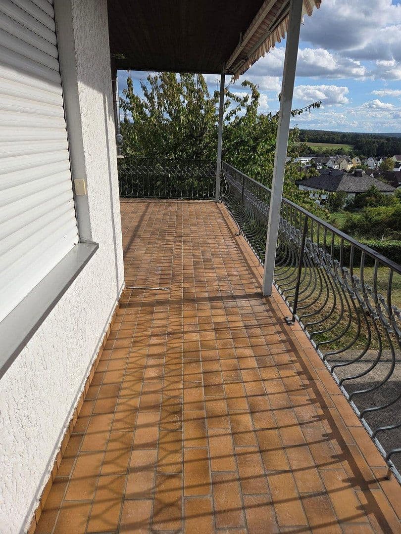Predaj domu 165 m², pozemok 1.213 m², Zu den Birken 14, Weinbach, Hesensko Predaj domu 165 m², pozemok 1.213 m², Zu den Birken 14, Weinbach, Hesensko