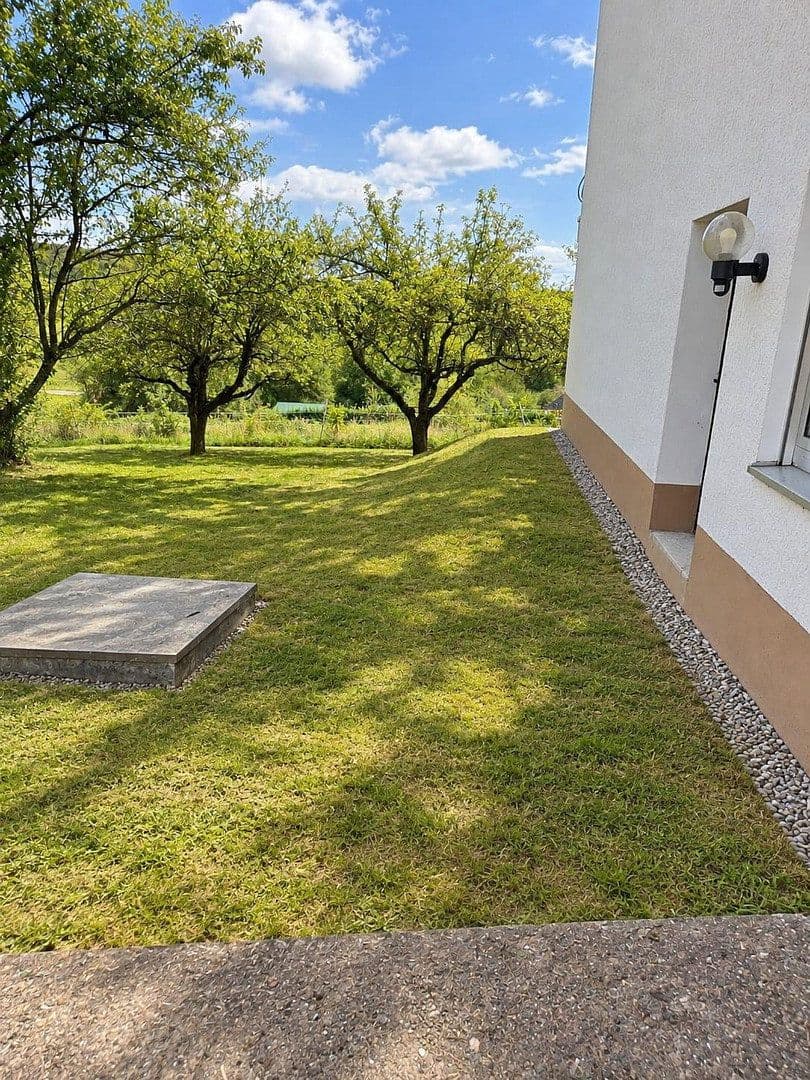 Predaj domu 165 m², pozemok 1.213 m², Zu den Birken 14, Weinbach, Hesensko Predaj domu 165 m², pozemok 1.213 m², Zu den Birken 14, Weinbach, Hesensko