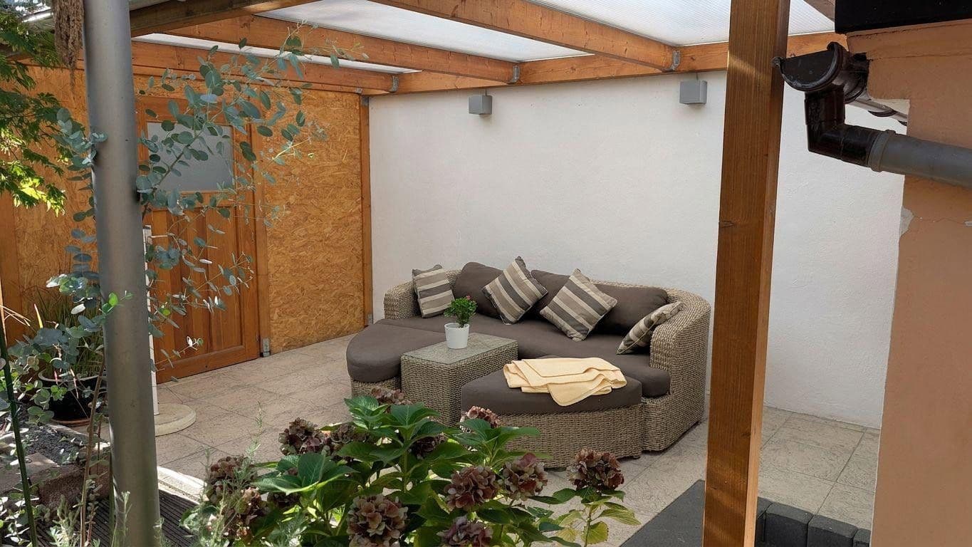 Predaj domu 145 m², pozemok 224 m², Urmitz, Porýnie-Falcko Predaj domu 145 m², pozemok 224 m², Urmitz, Porýnie-Falcko
