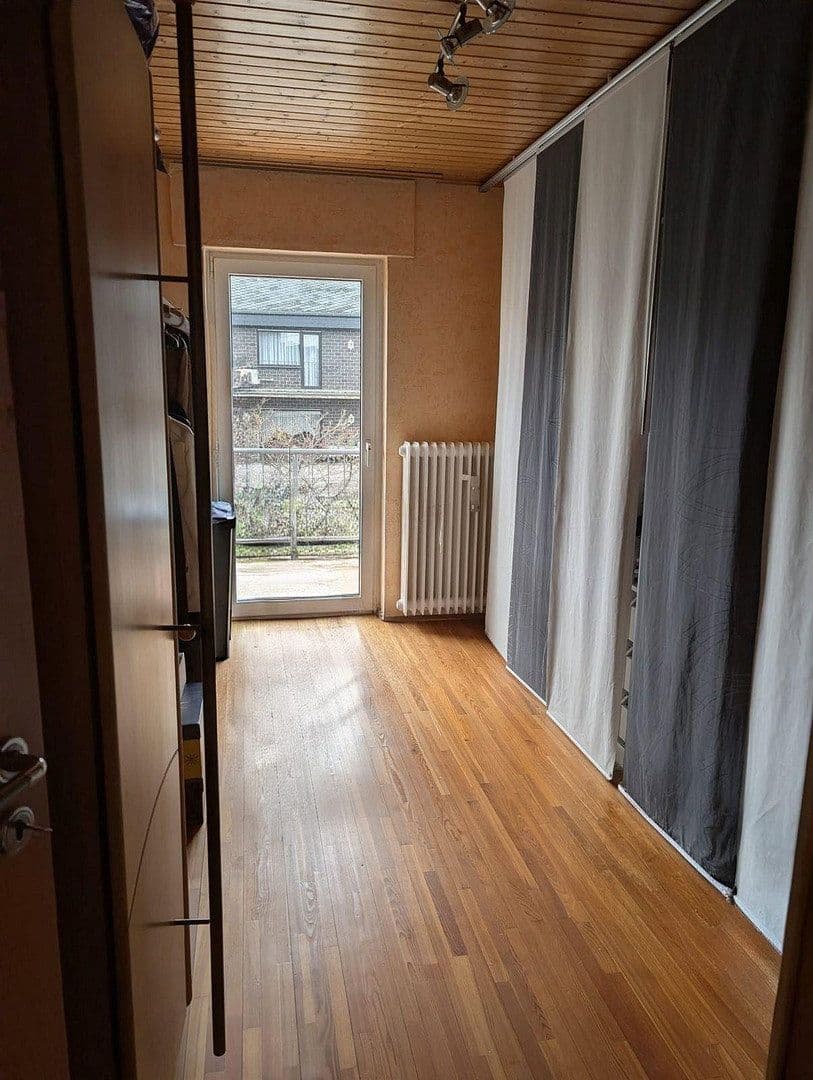 Predaj domu 145 m², pozemok 224 m², Urmitz, Porýnie-Falcko Predaj domu 145 m², pozemok 224 m², Urmitz, Porýnie-Falcko