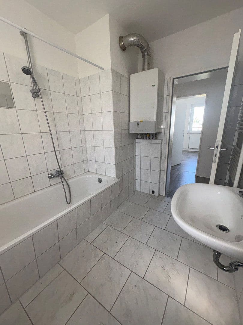 Prenájom bytu 2-izbový 49 m², Bremerhaven, Brémy Prenájom bytu 2-izbový 49 m², Bremerhaven, Brémy