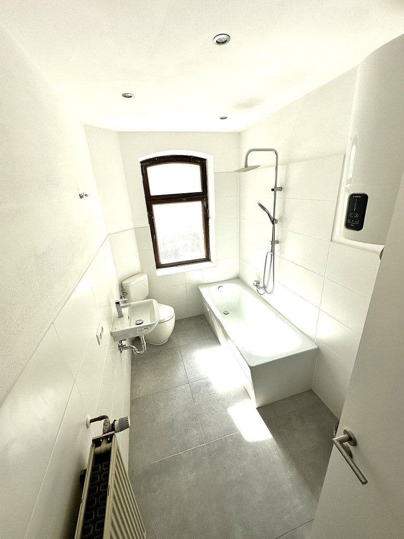 Prenájom bytu 4-izbový 110 m², Darrplatz 13, Apolda, Durínsko Prenájom bytu 4-izbový 110 m², Darrplatz 13, Apolda, Durínsko