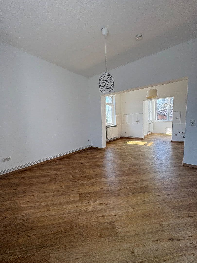 Prenájom bytu 3-izbový 83 m², Stresemannstraße 235/237, Bremerhaven, Brémy Prenájom bytu 3-izbový 83 m², Stresemannstraße 235/237, Bremerhaven, Brémy