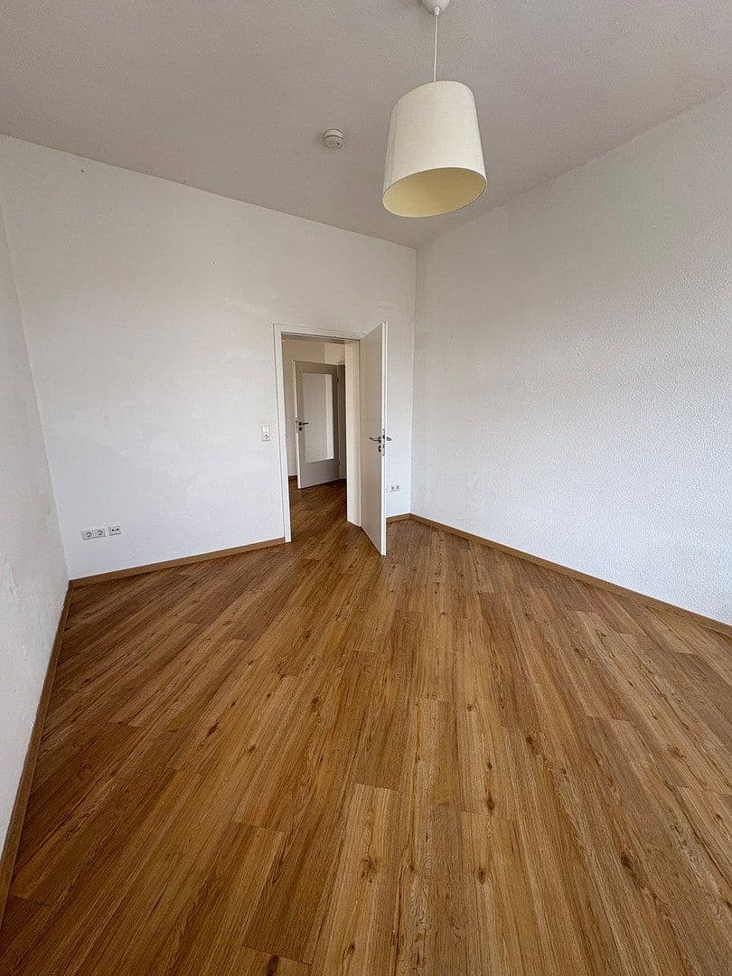 Prenájom bytu 3-izbový 83 m², Stresemannstraße 235/237, Bremerhaven, Brémy Prenájom bytu 3-izbový 83 m², Stresemannstraße 235/237, Bremerhaven, Brémy