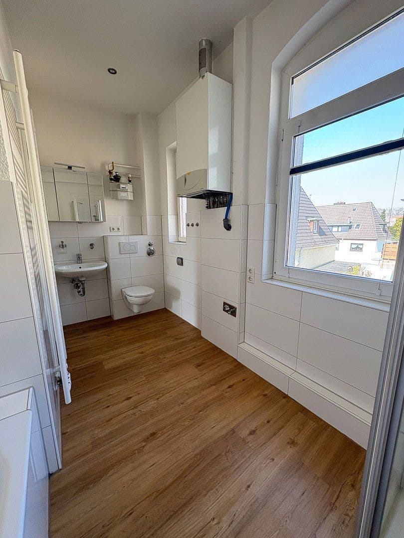 Prenájom bytu 3-izbový 83 m², Stresemannstraße 235/237, Bremerhaven, Brémy Prenájom bytu 3-izbový 83 m², Stresemannstraße 235/237, Bremerhaven, Brémy