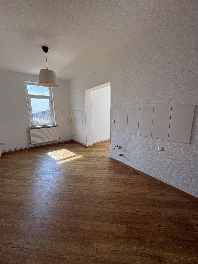 Prenájom bytu 3-izbový 83 m², Stresemannstraße 235/237, Bremerhaven, Brémy Prenájom bytu 3-izbový 83 m², Stresemannstraße 235/237, Bremerhaven, Brémy