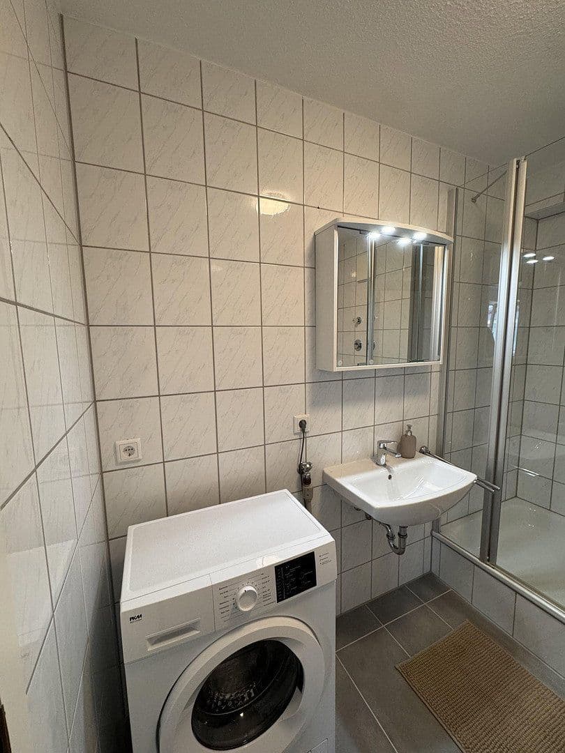 Prenájom bytu 1-izbový 35 m², Sonnenstraße 5, Fürth, Bavorsko Prenájom bytu 1-izbový 35 m², Sonnenstraße 5, Fürth, Bavorsko