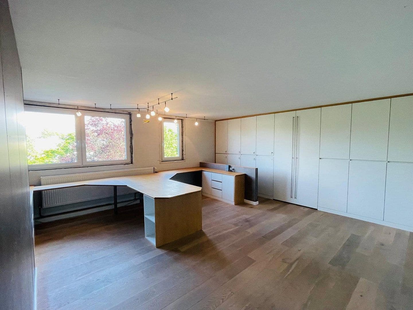 Prenájom nebytového priestoru 1.898 m², Boschstraße 22, Winsen (Luhe), Dolné Sasko Prenájom nebytového priestoru 1.898 m², Boschstraße 22, Winsen (Luhe), Dolné Sasko