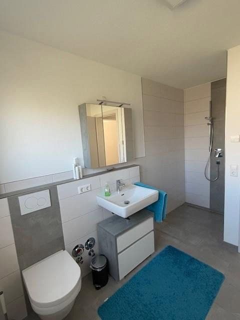 Prenájom bytu 3-izbový 101 m², Gottlob-Link-Weg 4, Sulz am Neckar, Bádensko-Wurttembersko Prenájom bytu 3-izbový 101 m², Gottlob-Link-Weg 4, Sulz am Neckar, Bádensko-Wurttembersko