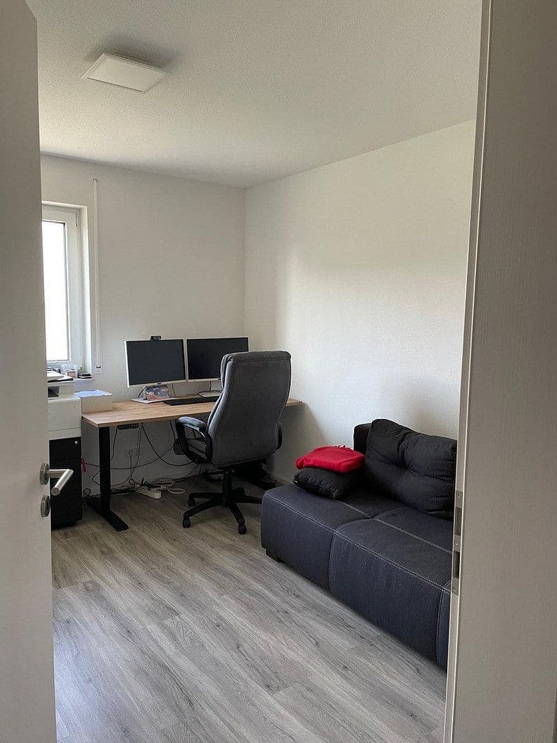 Prenájom bytu 3-izbový 101 m², Gottlob-Link-Weg 4, Sulz am Neckar, Bádensko-Wurttembersko Prenájom bytu 3-izbový 101 m², Gottlob-Link-Weg 4, Sulz am Neckar, Bádensko-Wurttembersko