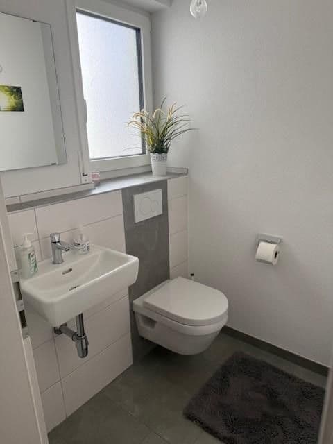 Prenájom bytu 3-izbový 101 m², Gottlob-Link-Weg 4, Sulz am Neckar, Bádensko-Wurttembersko Prenájom bytu 3-izbový 101 m², Gottlob-Link-Weg 4, Sulz am Neckar, Bádensko-Wurttembersko