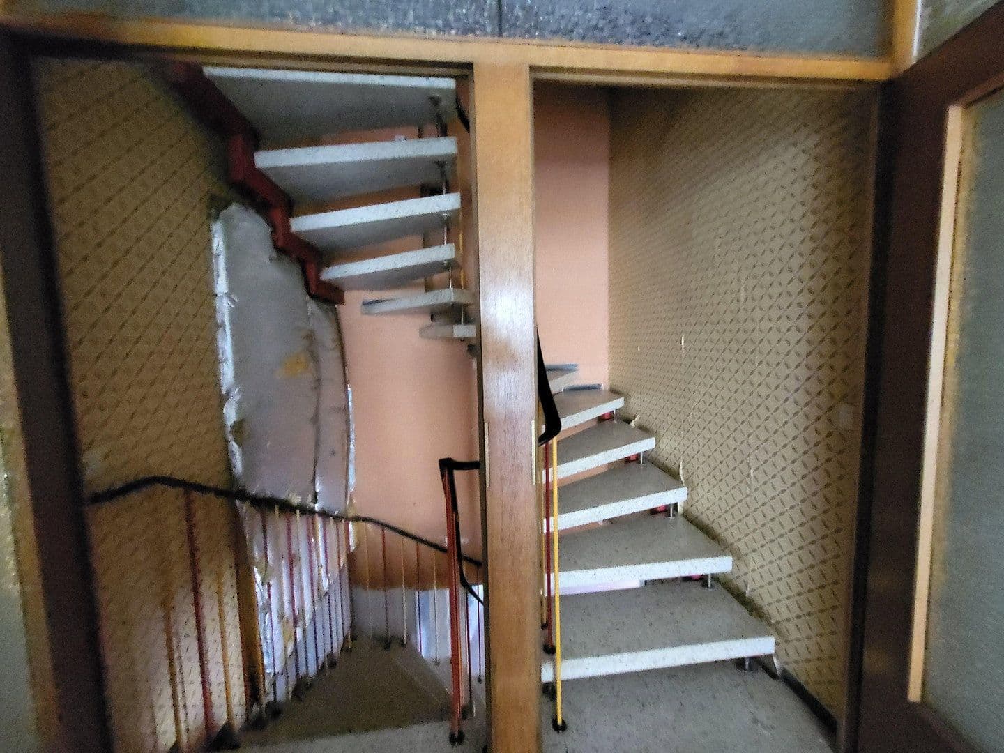 Predaj domu 127 m², pozemok 678 m², Höflestraße 11, Unterensingen, Bádensko-Wurttembersko Predaj domu 127 m², pozemok 678 m², Höflestraße 11, Unterensingen, Bádensko-Wurttembersko