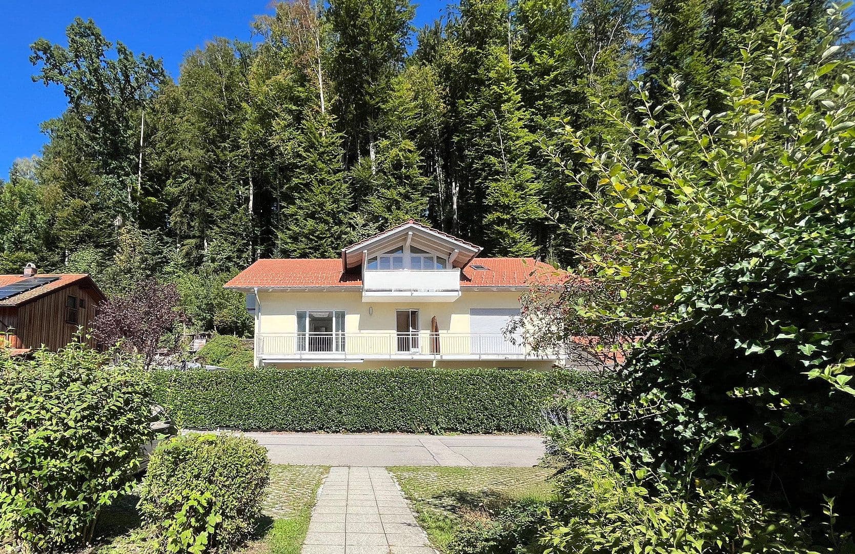 Predaj bytu 3-izbový 85 m², Bergen, Bavorsko Predaj bytu 3-izbový 85 m², Bergen, Bavorsko