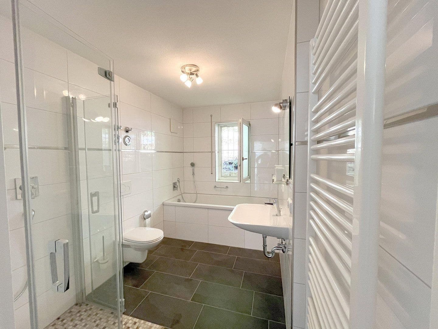 Predaj bytu 3-izbový 85 m², Bergen, Bavorsko Predaj bytu 3-izbový 85 m², Bergen, Bavorsko