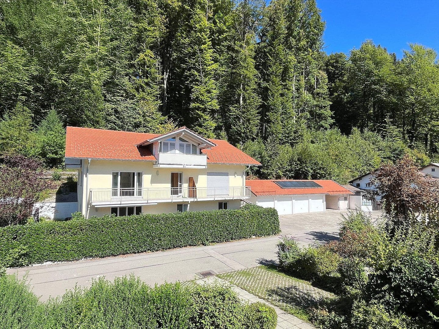 Predaj bytu 3-izbový 85 m², Bergen, Bavorsko Predaj bytu 3-izbový 85 m², Bergen, Bavorsko