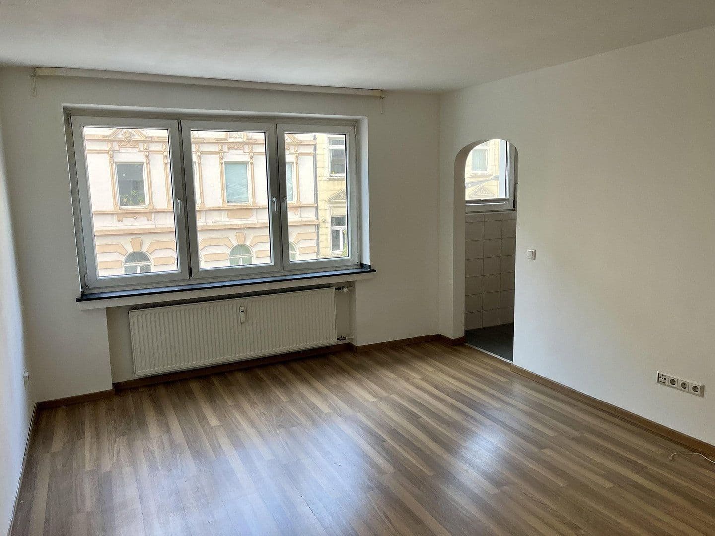 Predaj bytu 1-izbový 33 m², Köln, Severné Porýnie - Westfálsko Predaj bytu 1-izbový 33 m², Köln, Severné Porýnie - Westfálsko