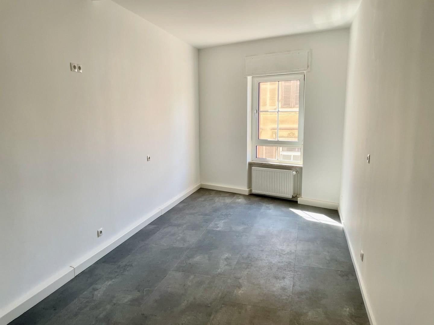 Prenájom bytu 4-izbový 116 m², Landau, Porýnie-Falcko Prenájom bytu 4-izbový 116 m², Landau, Porýnie-Falcko