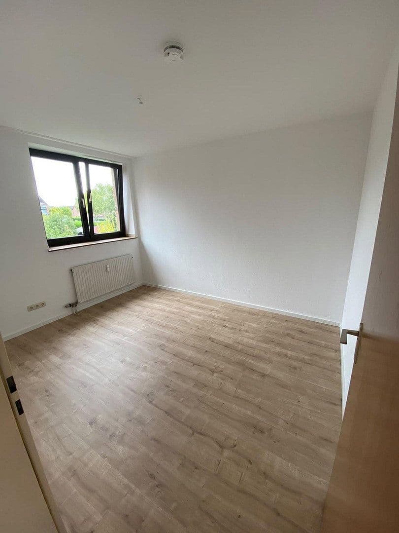 Prenájom bytu 3-izbový 73 m², Lorenz-Görtz-Str. 12, Mönchengladbach, Severné Porýnie - Westfálsko Prenájom bytu 3-izbový 73 m², Lorenz-Görtz-Str. 12, Mönchengladbach, Severné Porýnie - Westfálsko