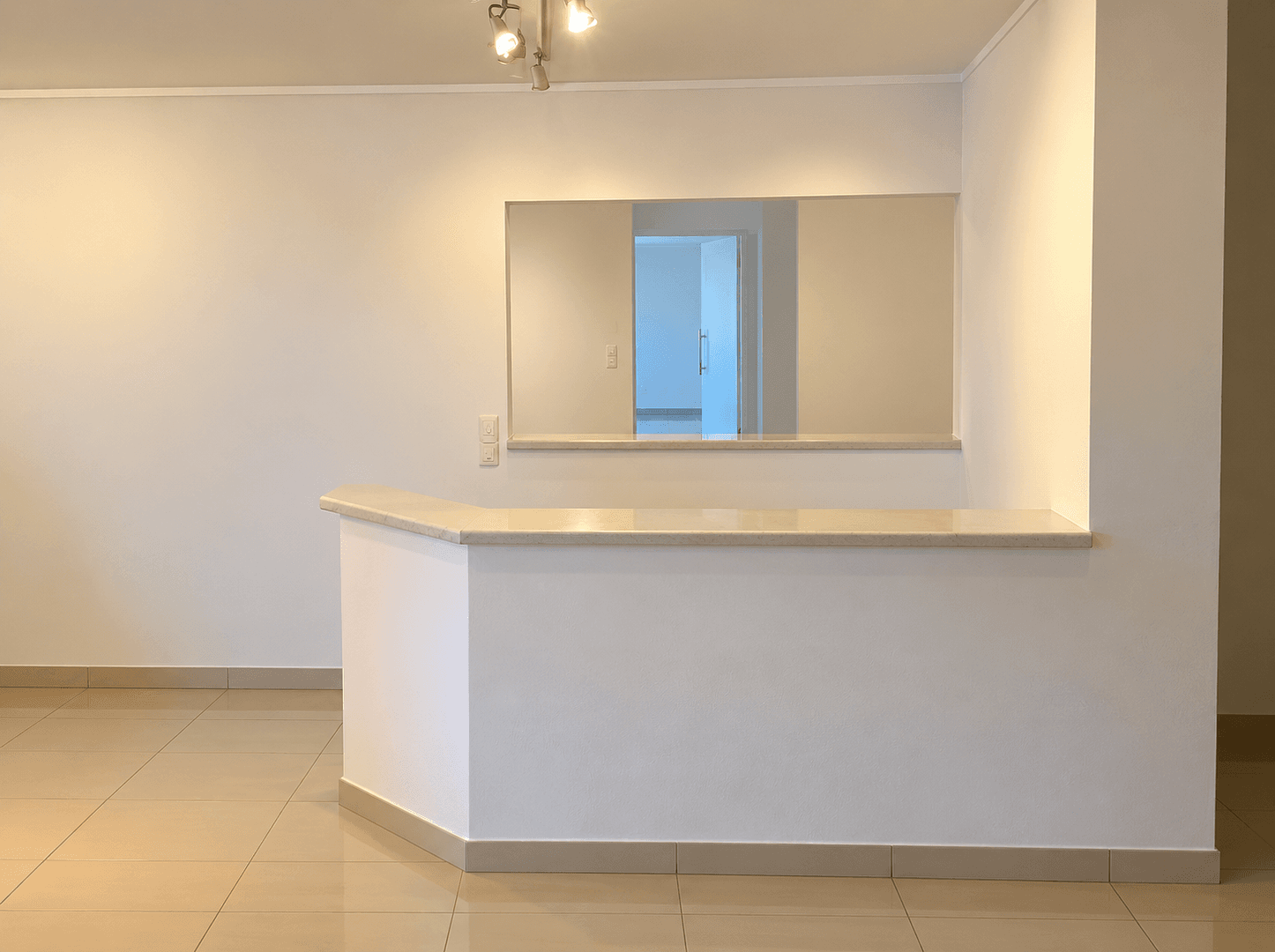 Prenájom bytu 2-izbový 75 m², Münzenberg, Hesensko Prenájom bytu 2-izbový 75 m², Münzenberg, Hesensko