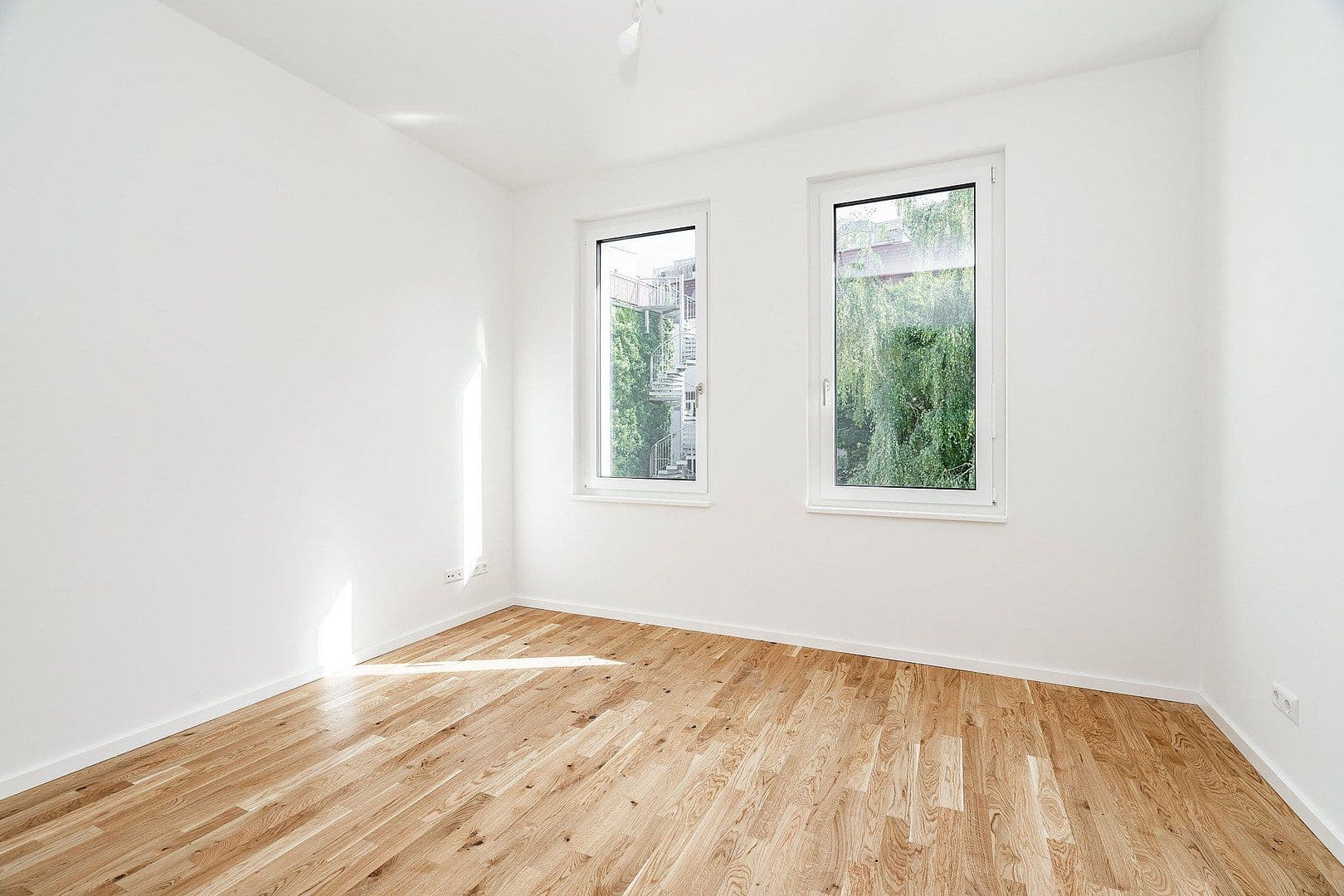 Prenájom bytu 3-izbový 72 m², Parkstraße 40, Berlin, Berlín Prenájom bytu 3-izbový 72 m², Parkstraße 40, Berlin, Berlín